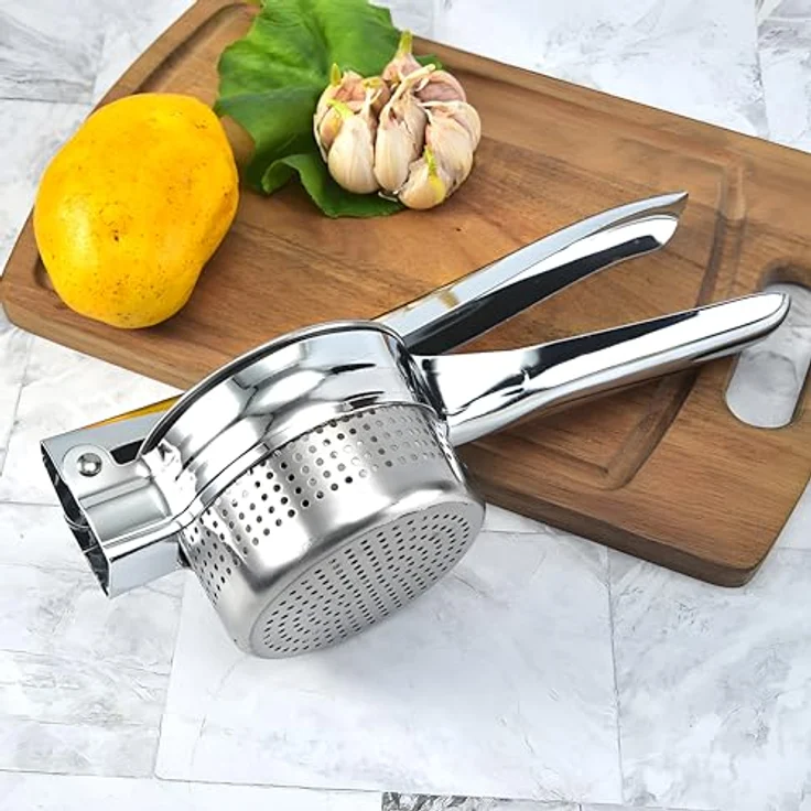 Retoo Kartoffelpresse Edelstahl, hochwertige Presse zur Zubereitung von Kartoffelpüree, Multipresse, Einfache Reinigung, Spülmaschinengeeignet, Rostfrei, Obstsäfte, Gemüsebrei, Püree 27 x 9 x 6,5 – Bild 2