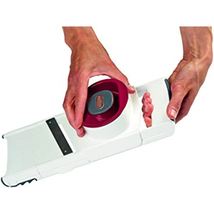 ZYLISS 4-in-1 Küchenhobel mit 4 austauschbaren Schneideinsätzen für Reiben und Schneiden. Kompakt verstaubar. Mit Fingerschutz. Länge: 22 cm – Bild 8