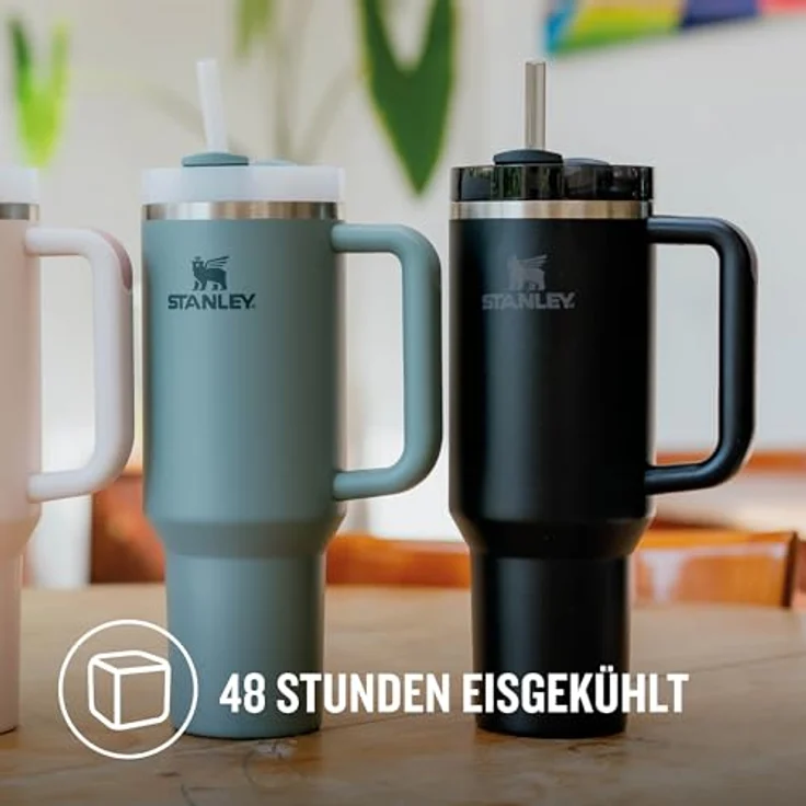 Stanley Quencher H2.0 FlowState Trinkflasche mit Strohhalm 1.2L - Thermobecher Kühlt 11 Stunden - 48 Stunden Eisgekühlt - Spülmaschinenfest - Thermosflasche BPA Frei - Kaffeebecher To Go - Black – Bild 4