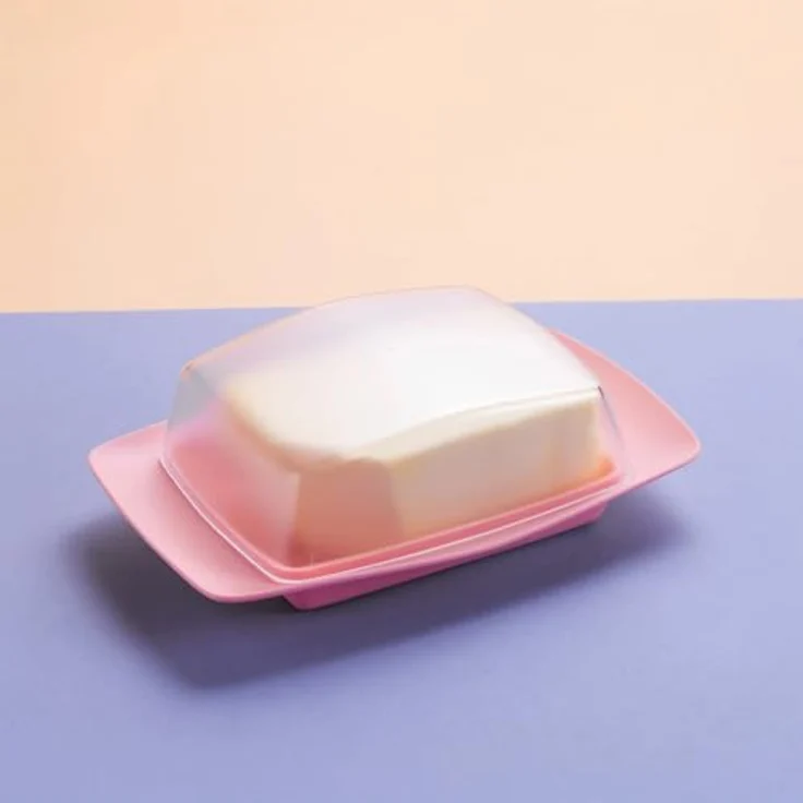KOZIOL Butterdose RIO, Kunststoff im Retrodesign, sweet pink, spülmaschinengeeignet, mit seitlichen Griffen, für 250 g Butter – Bild 3