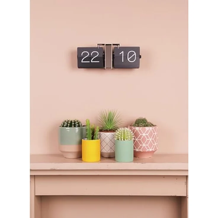 Karlsson No Case Flip-Clock, Wanduhr mit offenem Design und klar lesbaren Ziffern – Bild 2