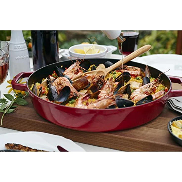 Staub Bräter mit Chistera, Induktionsgeeignet, Gusseisen, Kirschrot, 24 cm, 1 Einheiten – Bild 4