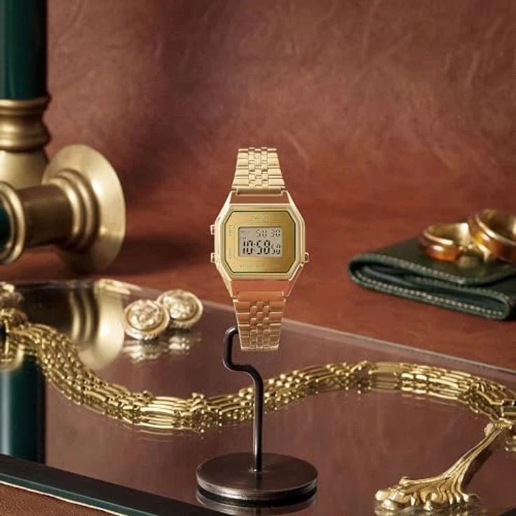 Casio Watch LA680WEGV-9AEF, digitale Uhr mit Kalenderfunktion und Gold-Edelstahl Band – Bild 3