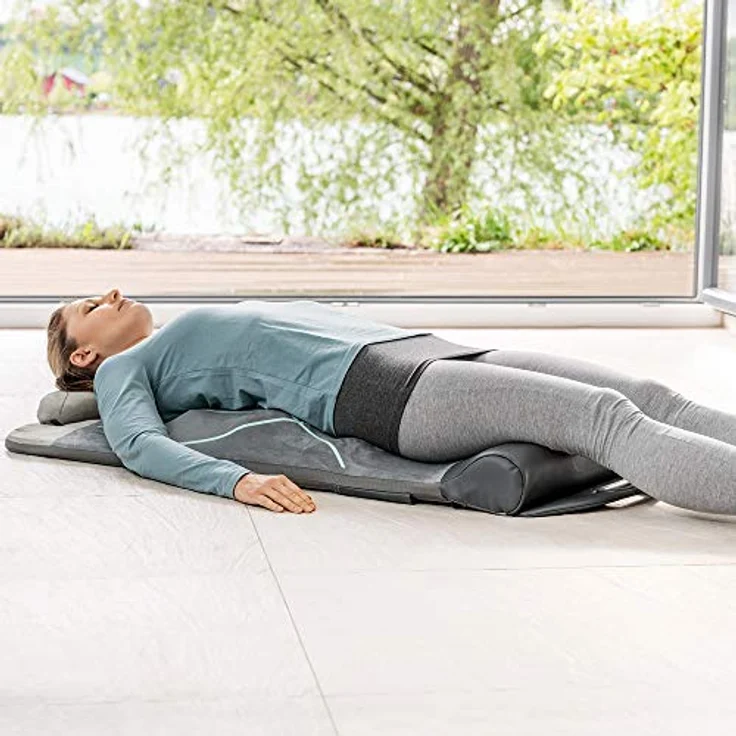 Beurer MG 280 Yoga- und Stretchmatte, zur Dehnung der Muskulatur und zur Entspannung, Massagematte für Nacken, Schultern und Rücken, faltbar – Bild 2