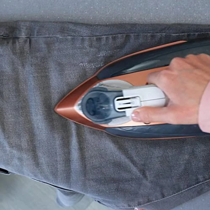 Breville VIN420X Dampfbügeleisen weiß & roségold Kunststoff – Bild 2