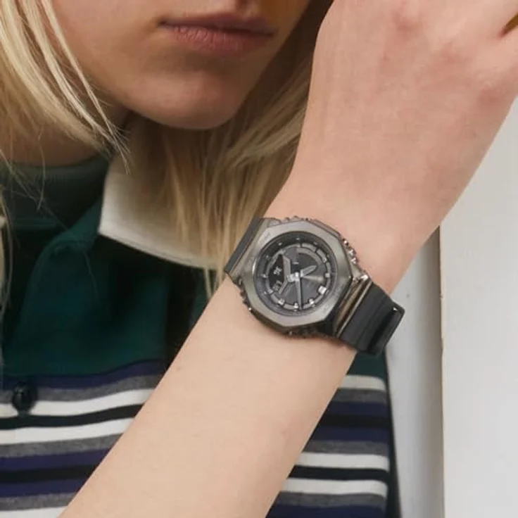 Casio G-Shock Classic Damenuhr GM-S2110B-8AER, Schwarz, analog-digital, Quarzwerk, mit Stoppuhr, Alarm und Beleuchtung – Bild 7