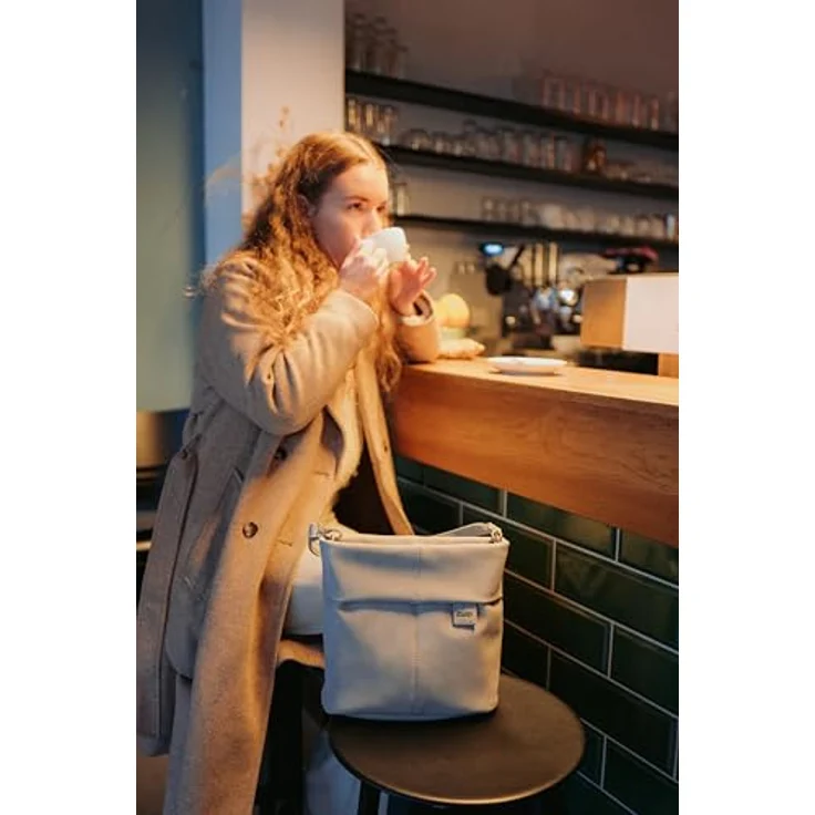 ZWEI Beuteltasche Mademoiselle M8, graue Umhängetasche aus pflegeleichtem Kunstleder mit Innenfächern, 25 x 10 x 23 cm – Bild 7