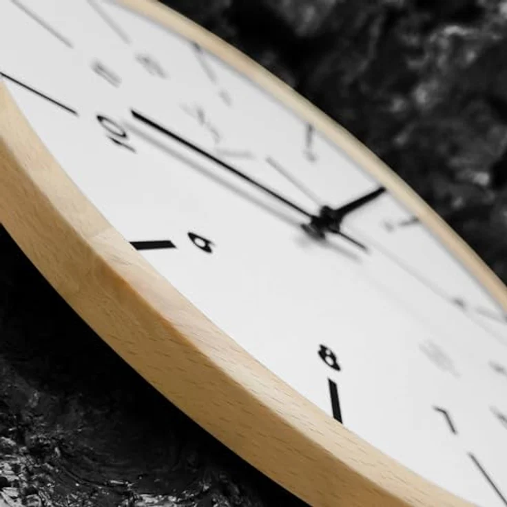 Holzwerk Germany Funk Wanduhr aus massiver Buche, 32 cm, lautloses Uhrwerk, skandinavisches Design, handgefertigt, Weiß – Bild 3
