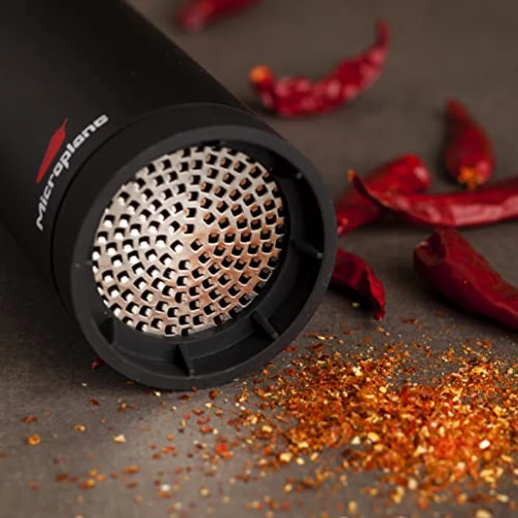 Microplane Chili-Mühle für getrocknete Chilischoten in Edelstahl Schwarz – Bild 5