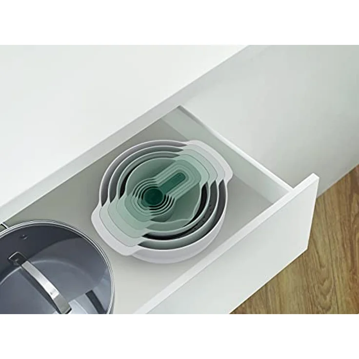 Joseph Joseph Nest 9 Plus, 9-teiliges kompaktes Lebensmittelzubereitungsset mit Rührschüsseln, Messbechern, Sieb und Sieb, Editions Range, Salbeigrün – Bild 5
