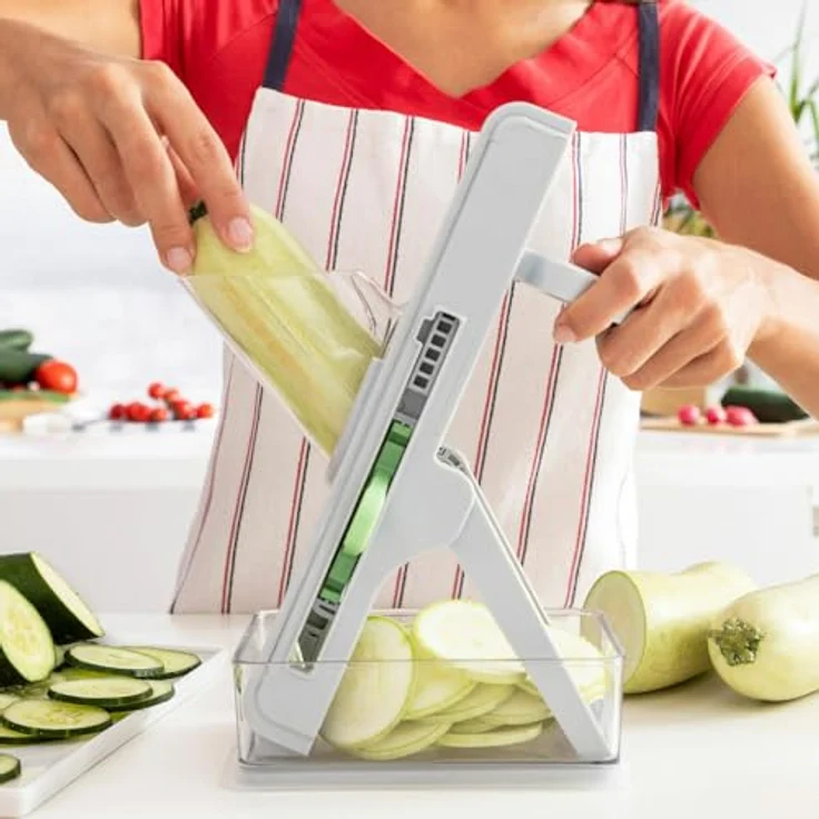 InnovaGoods® Küchen-Mandoline, klappbare Mandoline-Gemüseschneider 5 in 1, Slichen, manueller Zerkleinerer, Cutter-Mandoline-Reibe, transparent  – Bild 4