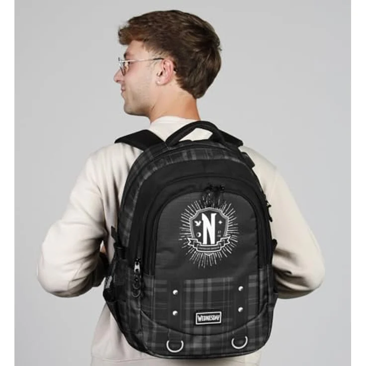 Karactermania Freizeitrucksack Wednesday, großer Tagesrucksack mit USB-Anschluss, 3 Hauptfächer, wasserabweisend – Bild 6