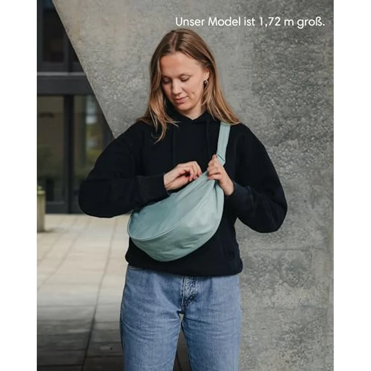 LARKSON Solveig Medium Crossbody Bag, Umhängetasche im Halbmond Design, Wasserabweisend, Blau – Bild 2