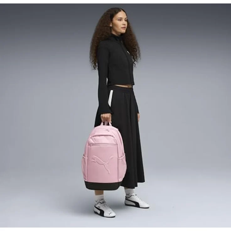 PUMA Buzz 28 l Freizeitrucksack, multifunktional mit gepolsterten Schulterriemen und Reißverschlussfächern, schwarz – Bild 3
