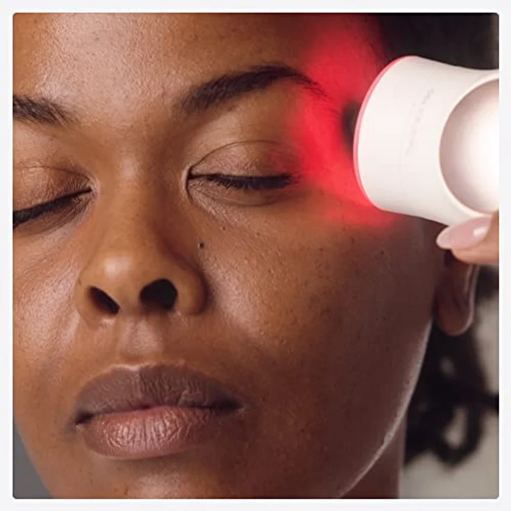 Therabody Massagegerät TheraFace PRO, All-in-One Gesichtspflege mit perkussiver Therapie – Bild 5