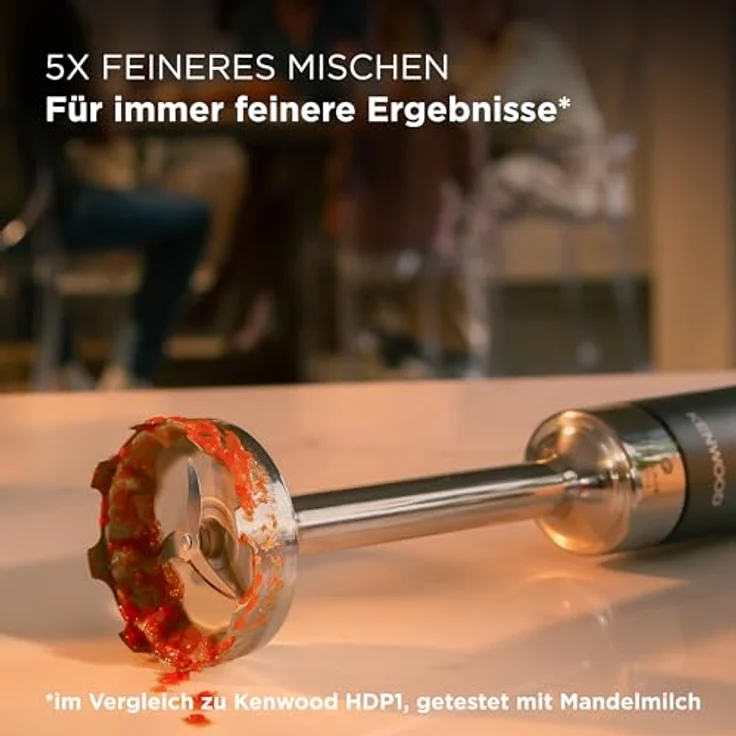 Kenwood Triblade XL Pro Stabmixer HBM80.322BK, 1200W, variable Geschwindigkeiten, Edelstahl Pürierfuß, umfangreiches Zubehörset mit 700 & 250 ml Bechern, 500 ml Zerkleinerer, Schneebesen und Emulgieraufsatz, spülmaschinenfeste Teile – Bild 2