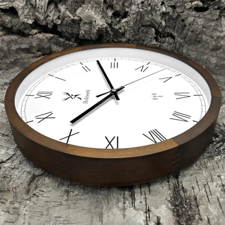 Holzwerk Funkwanduhr Designer Loft, 30 cm, römische Ziffern, nahezu lautloses Uhrwerk, Holz in Beige/Braun, Zifferblatt Weiß/Schwarz – Bild 2