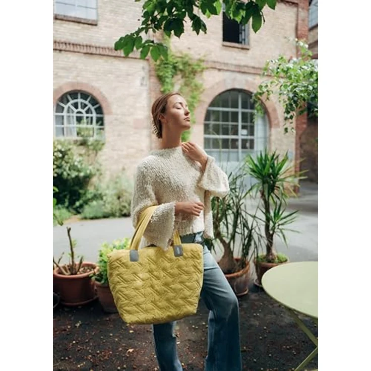 ZWEI Shopper Cleo CL200, Gelb, aus recyceltem Nylon mit robustem Design und großzügigem Stauraum – Bild 5