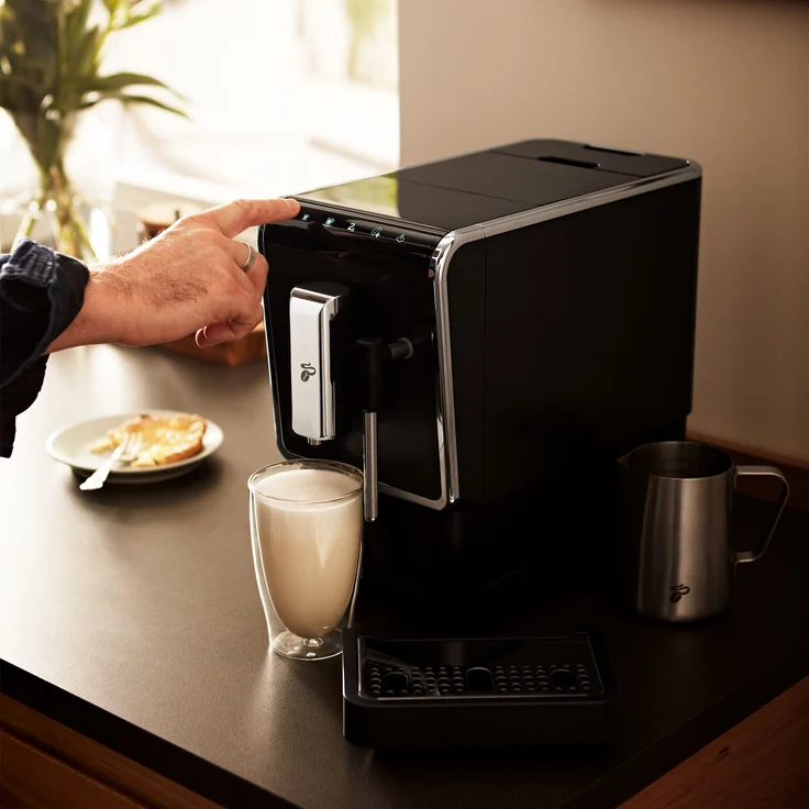 Tchibo Kaffeevollautomat Esperto Latte für Caffè Crema, Espresso, Cappuccino und Milchschaum, Anthrazit – Bild 8