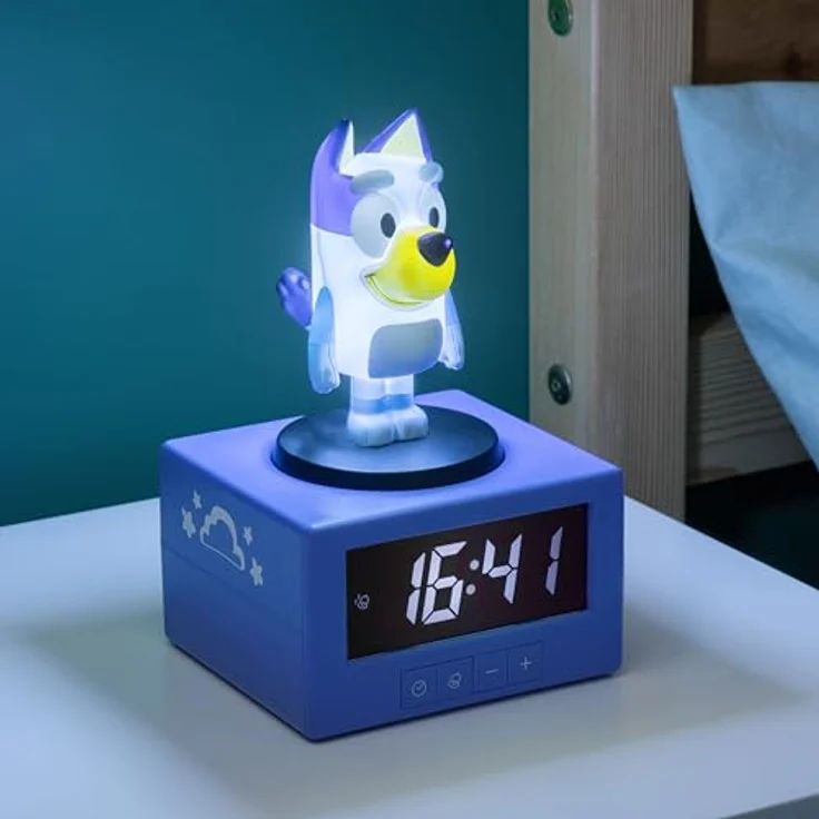 Paladone Bluey Kinderwecker, Digitaler Wecker mit Nachtlichtfunktion und Snooze Modus, batteriebetrieben – Bild 2