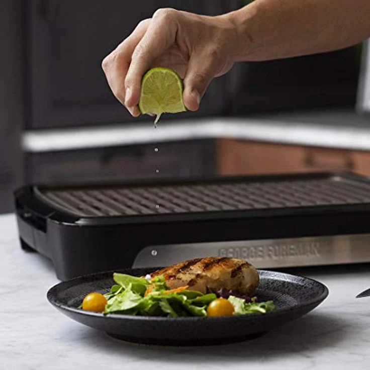 George Foreman Grill Smokeless Tischgrill, raucharmer Indoor BBQ Grill inkl. spülmaschinenfesten Grillrost, Fettauffangschale, vertikale Verstaumöglichkeit, verstellbare Temperatureinstellung,25850-56 – Bild 2