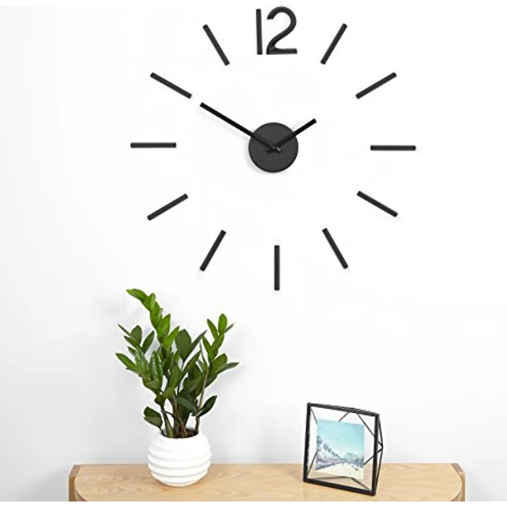 Umbra Blink, Moderne und Minimalistische DIY Quarz Wanduhr ohne Rahmen, Ziffern zum Aufkleben, Wanddekoration für Küche, Büro, Schlafzimmer und Wohnzimmer, Metall, Schwarz – Bild 2