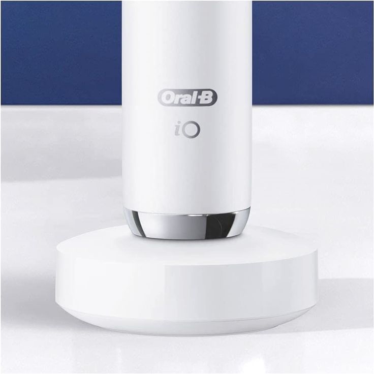 Oral-B iO Series 9N Special Edition, alabaster white, mit intelligenter Andruckkontrolle & Farbdisplay, inkl. 1 Aufsteck-Bürste, Mini-Aufbewahrungsbox & Aufbewahrungstasche – Bild 3
