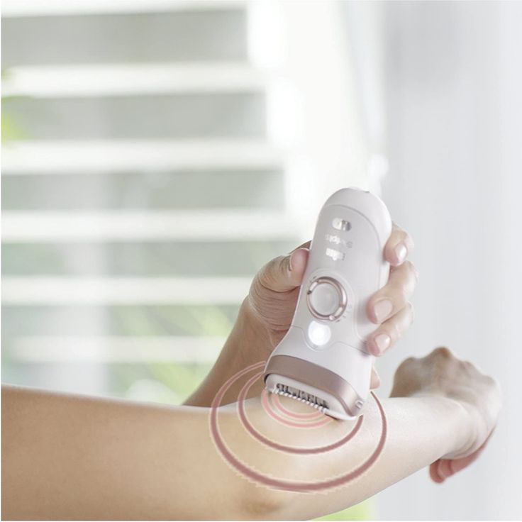 Braun Silk-épil 9 9-890 SensoSmart Epilierer, mit Andruckkontrolle, Epiliergerät mit 7 Extras, rosegold – Bild 4