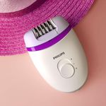 Philips Satinelle Essential BRE225/00 Epilierer Netzbetrieb Trockenanwendung 2 Geschwindigkeitsstufen weiß, violett
