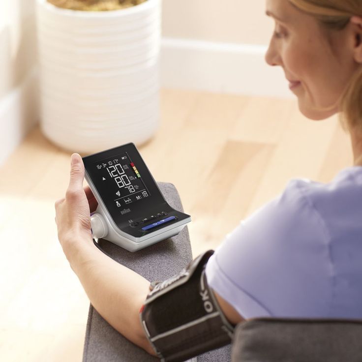 Braun ExactFit 3 Oberarm-Blutdruckmessgerät für Zuhause mit zwei Manschettengrößen, BUA6150WE – Bild 2