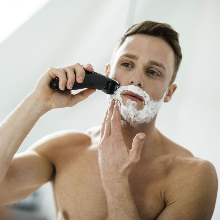 Remington Elektrischer Herren Rasierer F7, Nass- & Trocken-Rasierapparat, Lithium Akku, Präzisionstrimmer, Aufbewahrungstasche (XF8505 Folienrasierer) – Bild 4