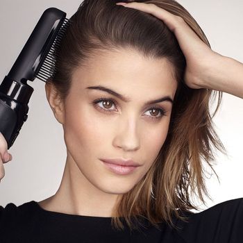 Braun Satin Hair schwarz: Airstyler inkl. IonTec, & Tests, Watt, Infos 7 720 mit Warmluft-Lockenbürste, Kamm-und Preisvergleich AS 700 Bürstenaufsatz