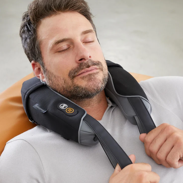 medisana NM 868 Nacken-Massagekissen mit Vibrationsmassage, verbesserte Wärmefunktion, Vibrationsmassage für Nacken und Schulter, Nackenhörnchen akkubetrieben für Zuhause, Büro oder Unterwegs – Bild 3