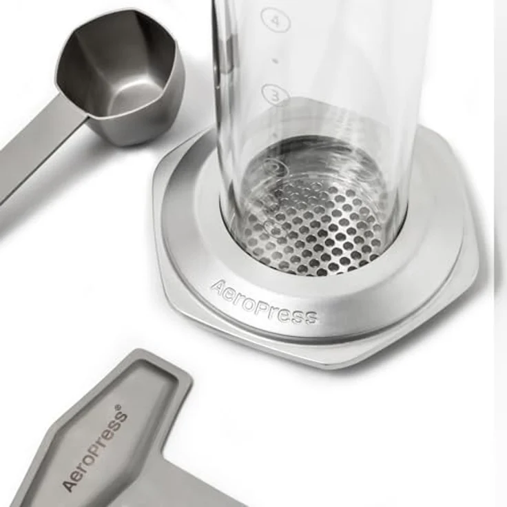 AeroPress Premium Kaffeebereiter – 3-in-1 Brühmethode für French Press, Espresso und kräftigen Kaffee, aus Glas und Edelstahl, schnell und sauber ohne Bitterkeit – Bild 4
