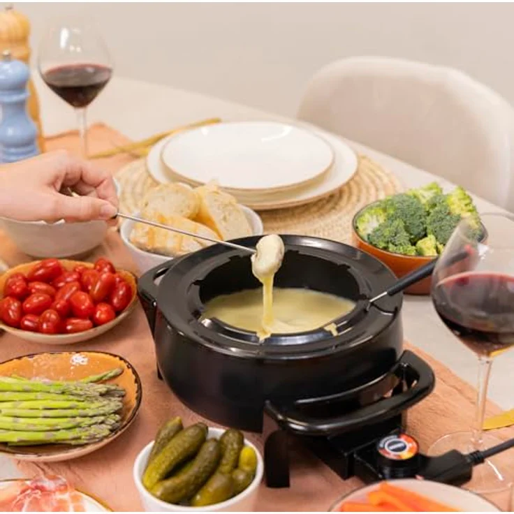 Tristar Fondue-Set für bis zu 8 Personen, 1,5 Liter Fassungsvermögen, inklusive Edelstahlgabeln, 1000 Watt, FO-1107, Schwarz – Bild 2