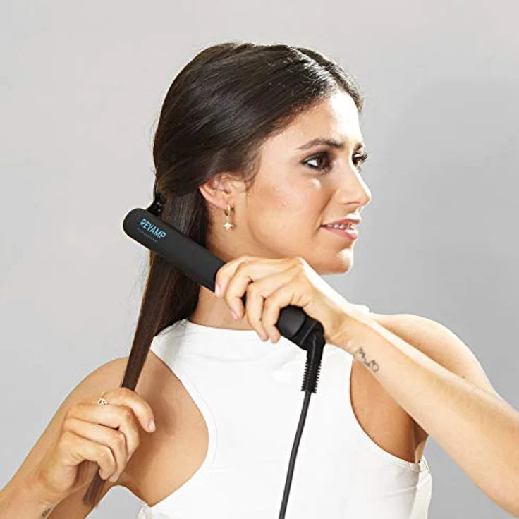 REVAMP Glätteisen Locken & Glätten 'Progloss Digital Keramik' 80-235°C - Professioneller Haarglätter für Haarstyling mit Temperaturschutz und 3m Kabellänge - Angereichert mit Progloss Ölen (Schwarz) – Bild 3