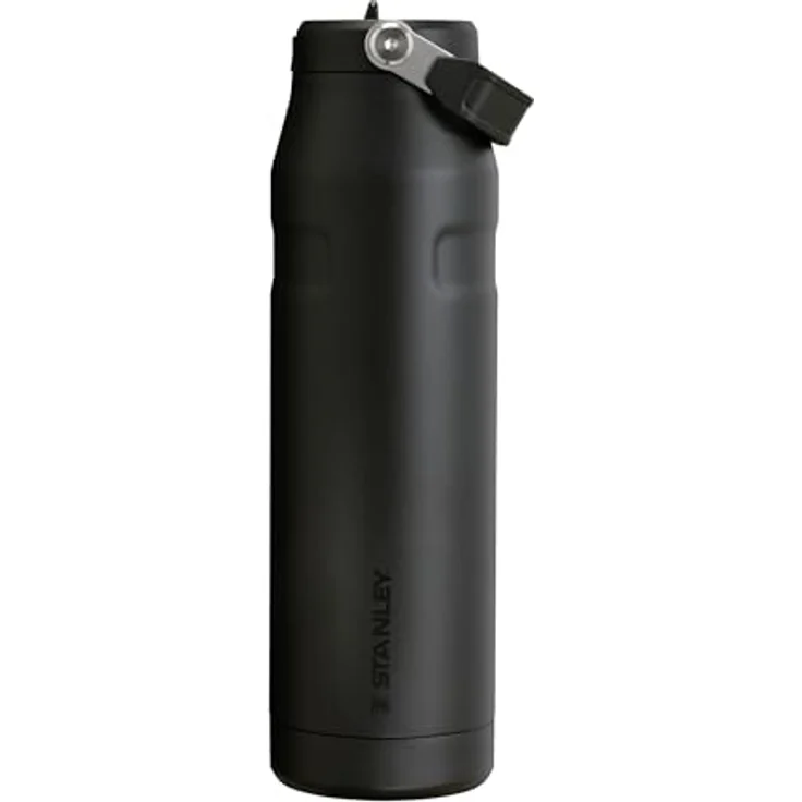 Stanley Flip Straw 2.0 Trinkflasche, 0.7L Thermobecher mit Strohhalm, Kühlt 12 Stunden, 3 Tage eisgekühlt, BPA-frei, auslaufsicher, spülmaschinenfest, Schwarz – Bild 1