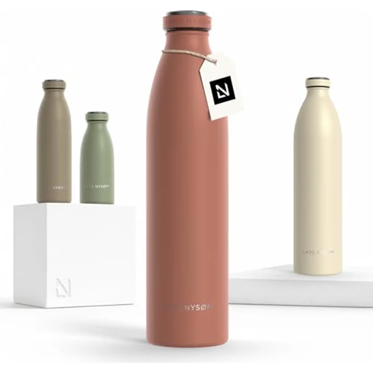 LARS NYSØM Edelstahl Trinkflasche Ren, 1000ml, auslaufsicher, kohlensäuregeeignet, doppelwandige Vakuumisolierung, Brick Red – Bild 1