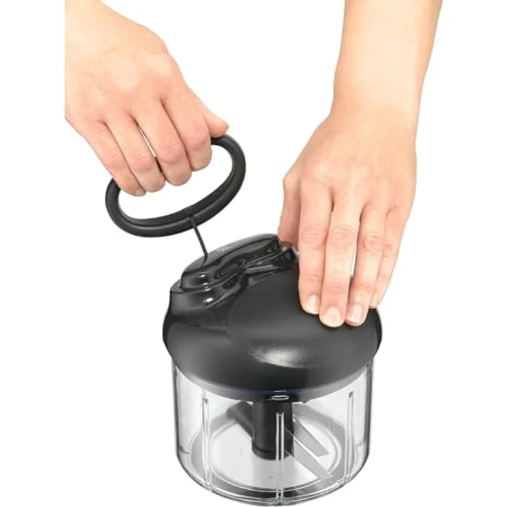 WMF Gemüseschneider manuell mit Seilzug, Multi-Zerkleinerer ideal für Gemüse, Zwiebeln, Knoblauch, Nüsse, Kräuter oder Obst, V 900 ml, Kunststoff – Bild 3