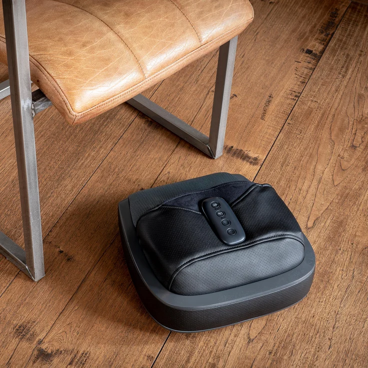 medisana FM 900 Premium Fußmassagegerät mit Wärmefunktion, 2 Geschwindigkeiten, 2in1 Kompressionsmassage für den Fußrücken und Akupressurpunkt-Massage für die Fußsohlen mit Abschaltautomatik – Bild 3