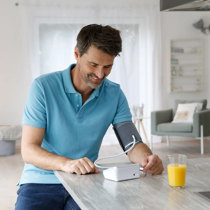medisana BU 514 Oberarm-Blutdruckmessgerät, präzise Blutdruck und Pulsmessung mit Speicherfunktion, Ampel-Skala, Funktion zur Anzeige eines unregelmäßigen Herzschlags – Bild 3