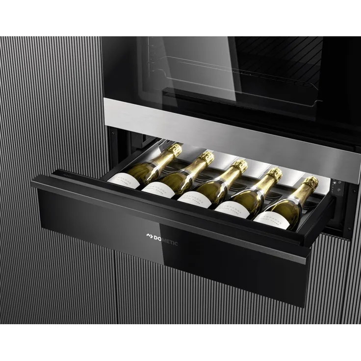 Dometic DrawBar 5B Weinkühlschrank, Weinschublade für fünf Flaschen, schwarze Glastür, Einbau, Energieklasse G