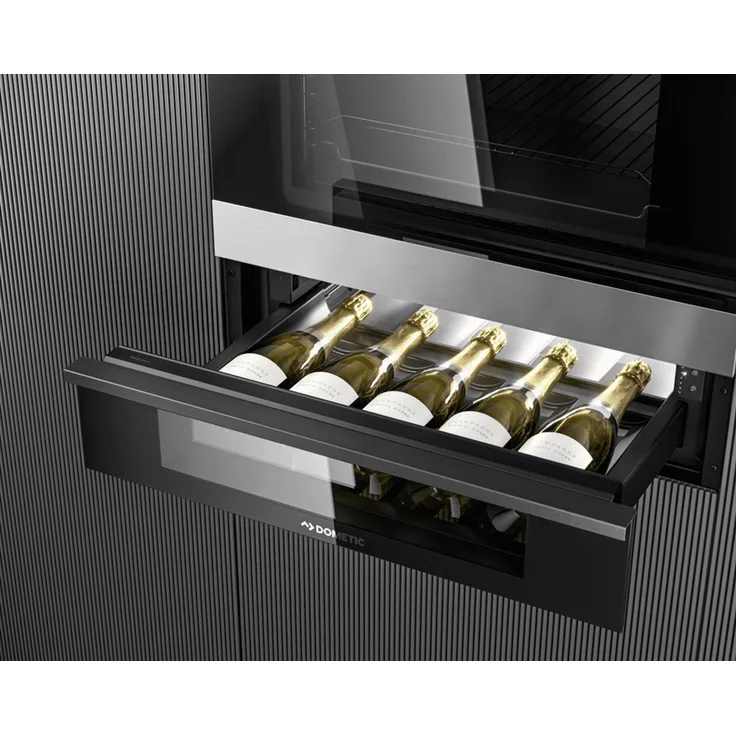 Dometic DrawBar 5C Weinkühlschrank, Weinschublade für fünf Flaschen, klare Glastür in Schwarz mit LED-Beleuchtung, Einbau, Energieklasse G