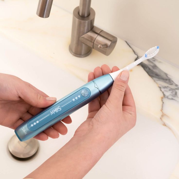 Silk'n SonicYou elektrische Zahnbürste, 3 Putzmodi, inkl. 2 Aufsteckbürsten mit 2 Schutz- Etuis, lightblue – Bild 5
