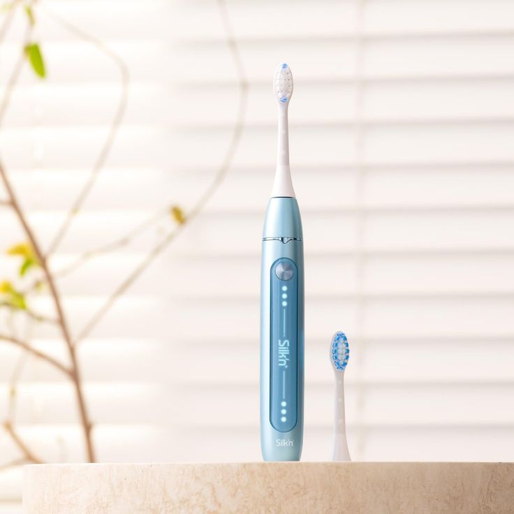 Silk'n SonicYou elektrische Zahnbürste, 3 Putzmodi, inkl. 2 Aufsteckbürsten mit 2 Schutz- Etuis, lightblue – Bild 4
