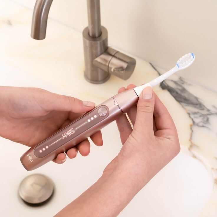 Silk'n SonicYou elektrische Zahnbürste, 3 Putzmodi, inkl. 2 Aufsteckbürsten mit 2 Schutz- Etuis, rosegold – Bild 5