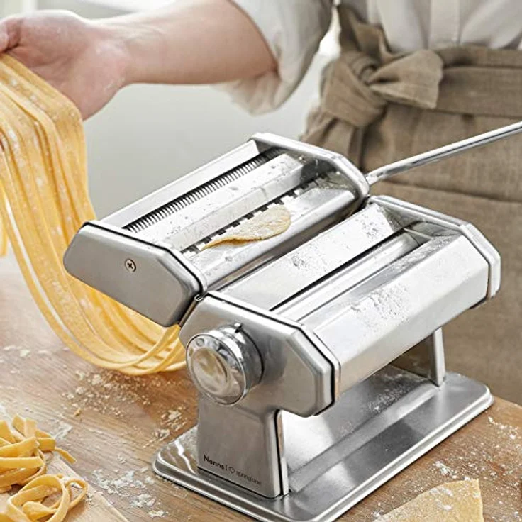 Springlane Nudelmaschine Nonna inkl. Rezeptheft & Nudeltrockner Silber – Bild 6