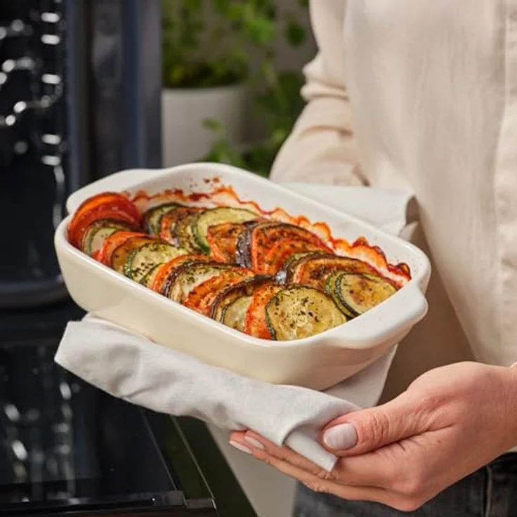 KitchenAid Stoneware Backform Rechteckig mit Bambusdeckel, 20 cm, PFAS-frei, Langlebig, Platzsparend, Mandel Crème – Bild 4