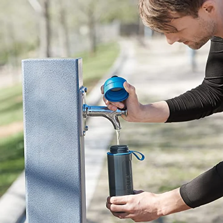 BRITA Wasserfilter-Flasche fill&go Active Blau, Robuste Sport Trinkflasche mit Wasserfilter für unterwegs aus BPA-freiem Kunststoff - Zusammendrückbar – Bild 5