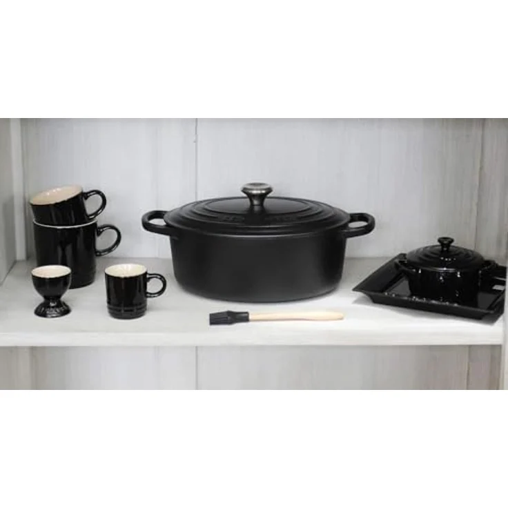 Le Creuset Signature Gusseisen-Bräter mit Deckel, Durchmesser 33 cm, Oval, Für alle Herdarten und Induktion geeignet, Volumen: 7,5 l, schwarz matt  – Bild 5